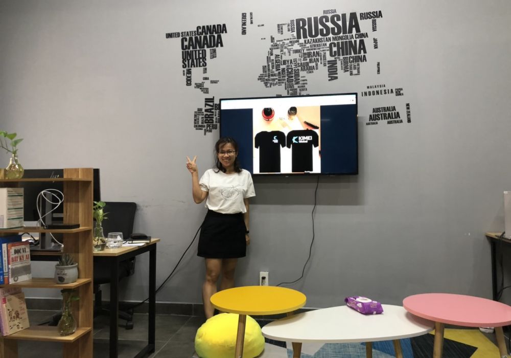 Mrs. Trang present her T-shirt design.